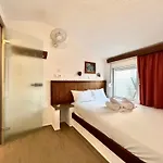 Haus Niko Apartments&suites Nea Poteidaia